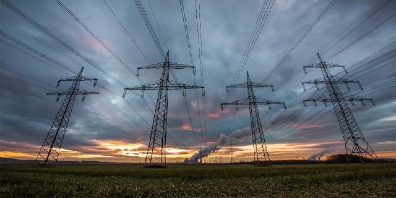 İngiltere halkın daha az enerji tüketmesi için hazırlanan kampanyayı durdurdu