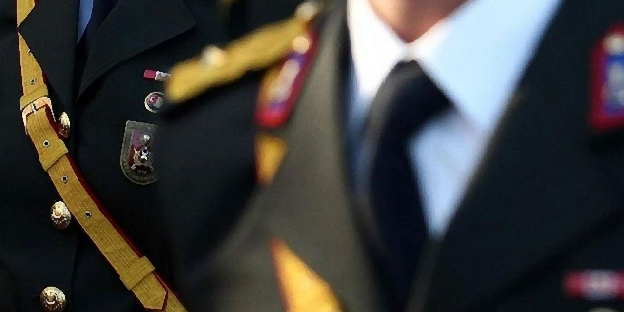 Mahkeme, Atatürk fotoğrafı takmayı reddeden teğmenin TSK’dan ihracını reddetti
