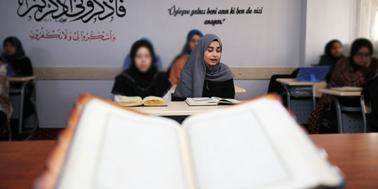 Maşallah, Barekallah: 17 yaşındaki Nur, bir ayda hafız oldu