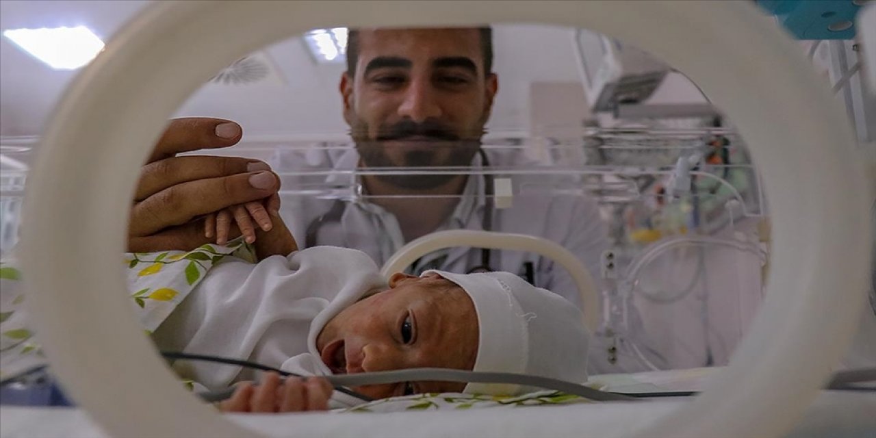 Prematüre doğduğu hastanede prematüre bebeklerin doktoru oldu
