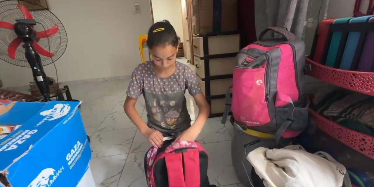 Filistinli kız çocuğu: Biz matematik görmedik, şehitlerin sayılarını hesap etmeyi öğrendik