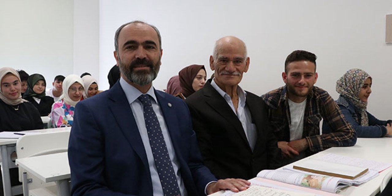 Üniversite hayalini 70'inden sonra gerçekleştirdi