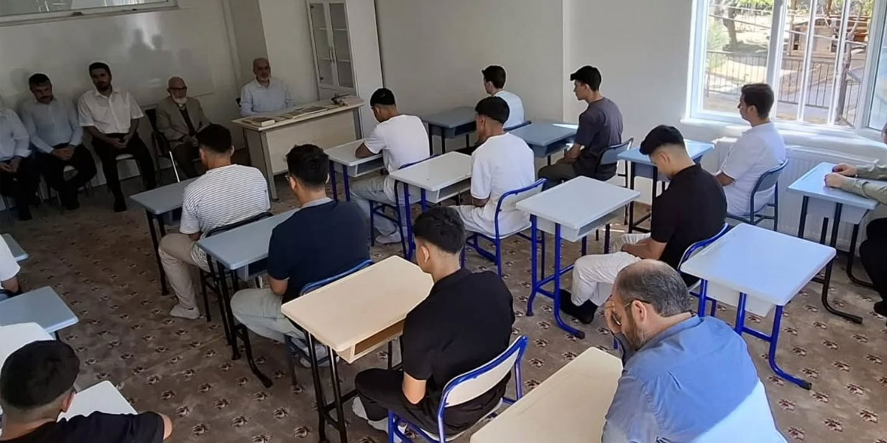 Kur’an kursunda 'Kur'an'ı Anlama' programı başlıyor