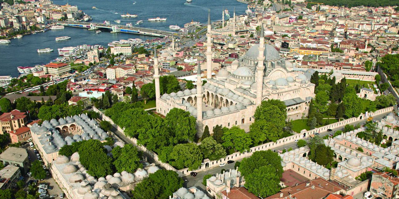 İstanbul’un Selatin Camileri: Şehrin silüetinin mücevheri Süleymaniye