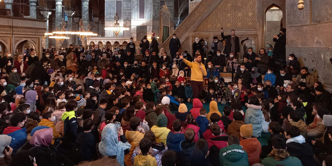 Müsbet Youtuber, 2 bin 500 çocukla sabah namazında buluştu