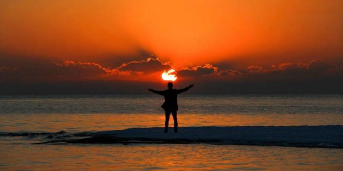 Van Gölü'nde gün batımı