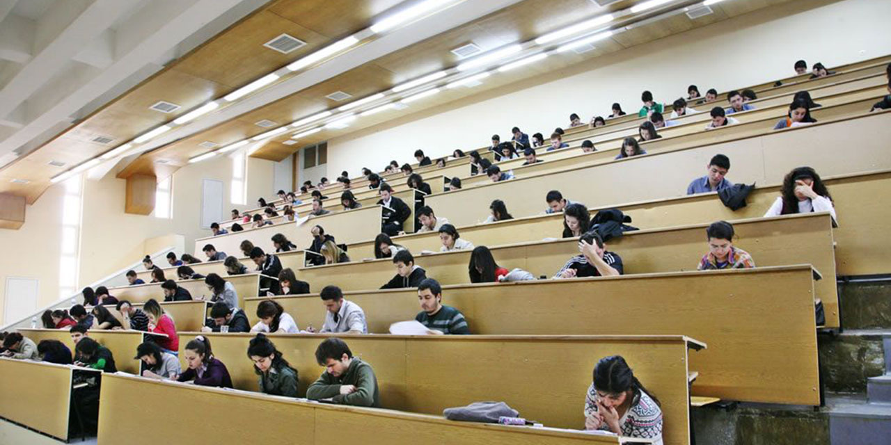 Üniversite kayıtları başladı