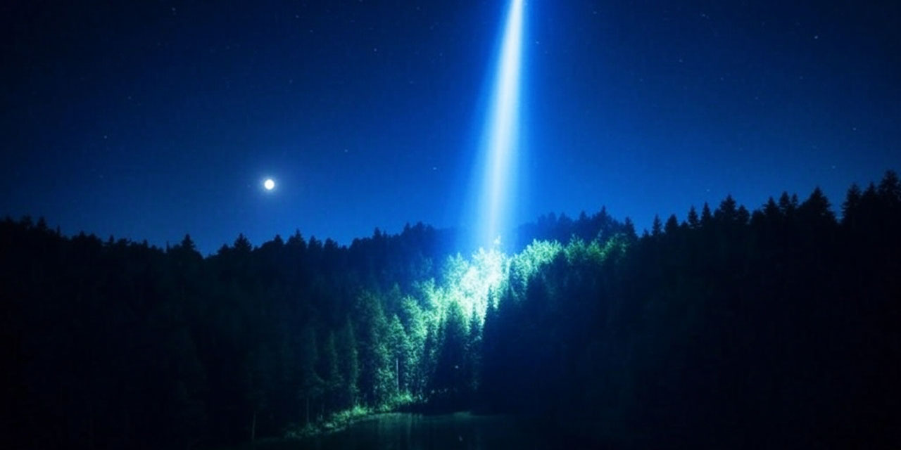 Bediüzzaman: Küçük bir hareket insanı âlâ-yı illiyyîne çıkarır, küçük bir fiil esfel-i sâfilîne indirir