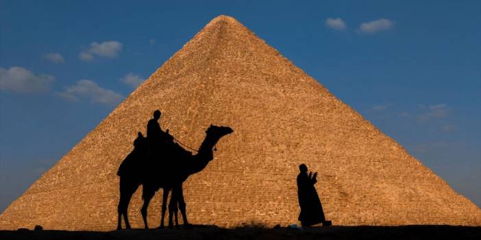 Mısır'ın Giza piramitleri