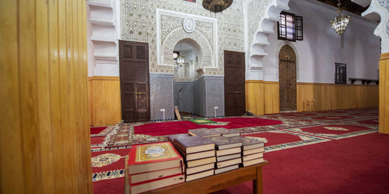 Fas'ın Ulu Camisinde yüzyıllara dayanan ders halkaları devam ediyor