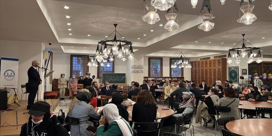 Tokyo Camisi'nde bayramlaşma programı düzenlendi