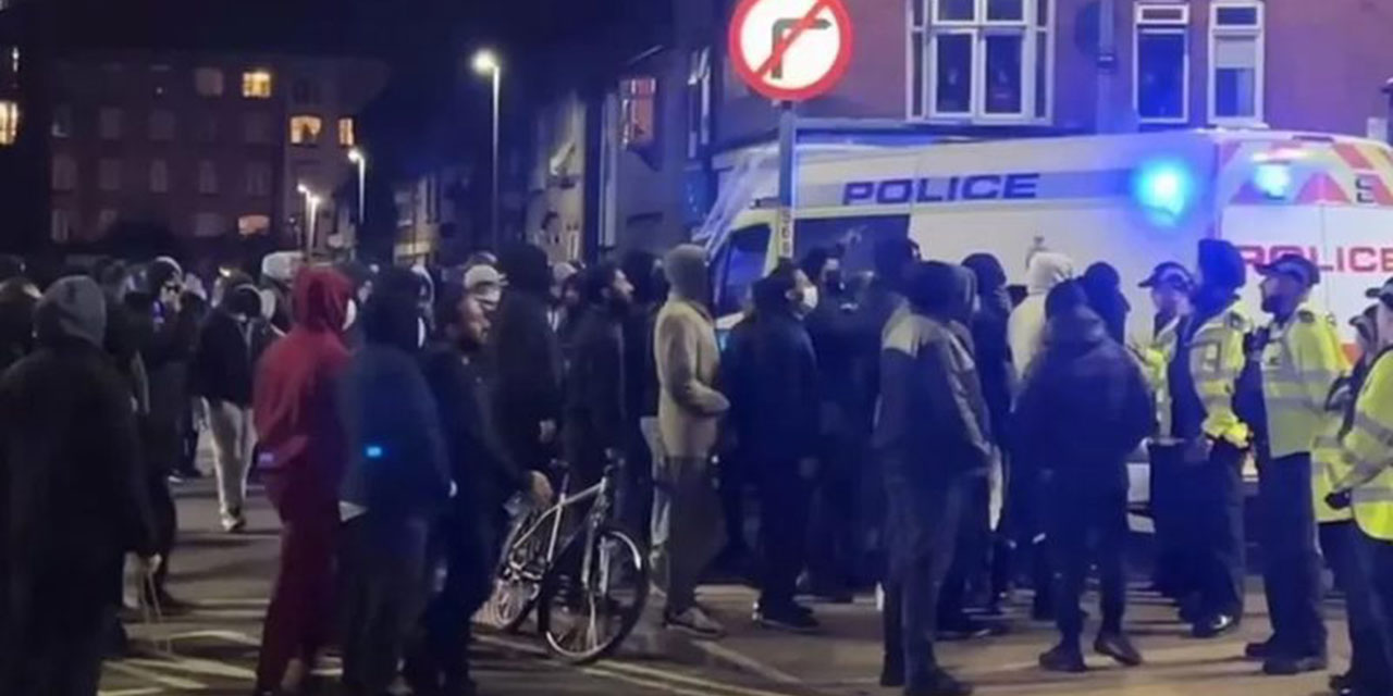 Hindu ırkçılar İngiltere'de de Müslümanlara saldırıyor