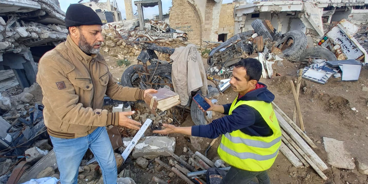 Katil israilin yıktığı 1400 yıllık Büyük Ömer Camii’nin yazma eserlerinden geri kalanlar
