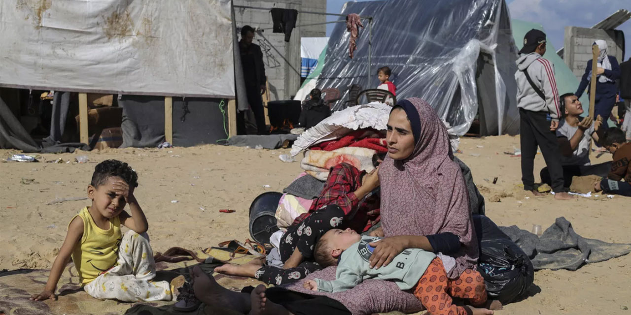 Çocuklarımız geceleri açlıktan ağlıyor, Müslümanlar neredesiniz?