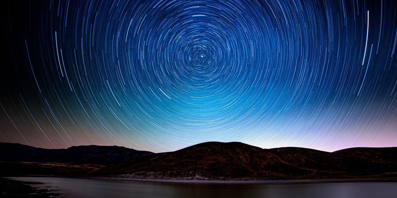 Nemrut'taki göllerle yıldızların buluşması hayran bırakıyor