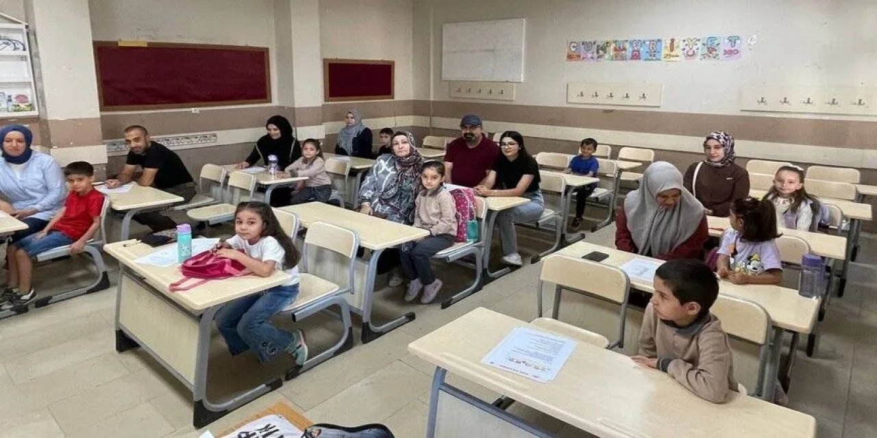 Okula yeni başlayacak öğrencilerin velileri de 'uyum haftasına' dahil edilecek
