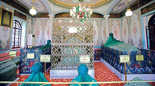 bogazin_manevi_kandilleri-aziz-mahmud-hudayi-hazretleri.jpg