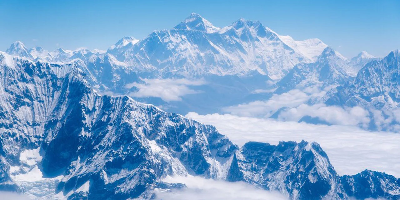 Everest Dağı her yıl uzuyor