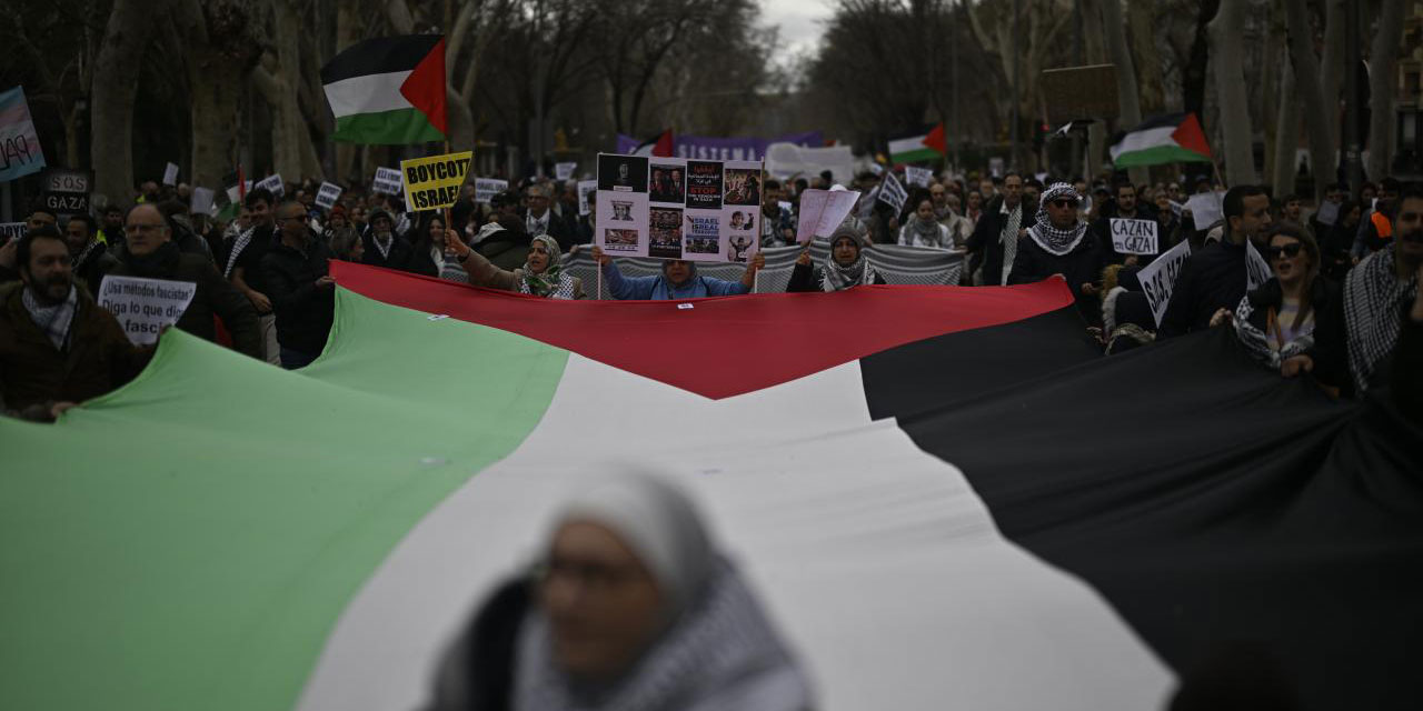 İspanya'nın Gazze'ye desteği katil israilin zoruna gidiyor