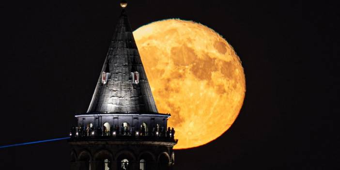 Ankara ve İstanbul'da dolunay güzelliği