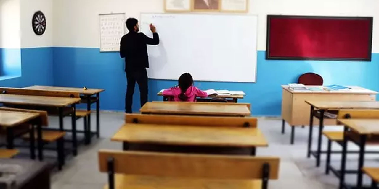 Bu okulun tek öğrencisi, tek öğretmeni ve tek sınıfı var