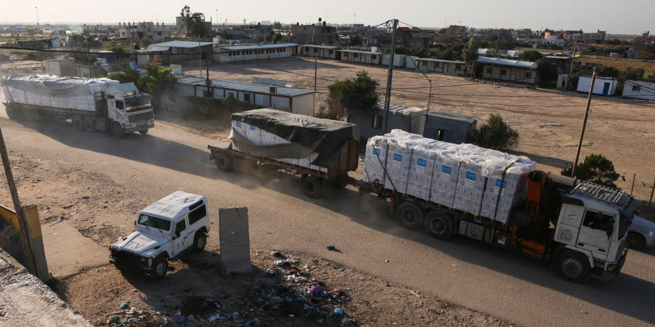 Hırsız ve işgalci yahudiler, Ürdün'den Gazze'ye yardım taşıyan tırlara saldırdı