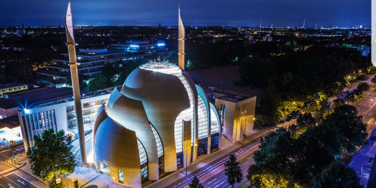 Köln, hoparlörden okunacak ilk ezanın heyecanını yaşıyor