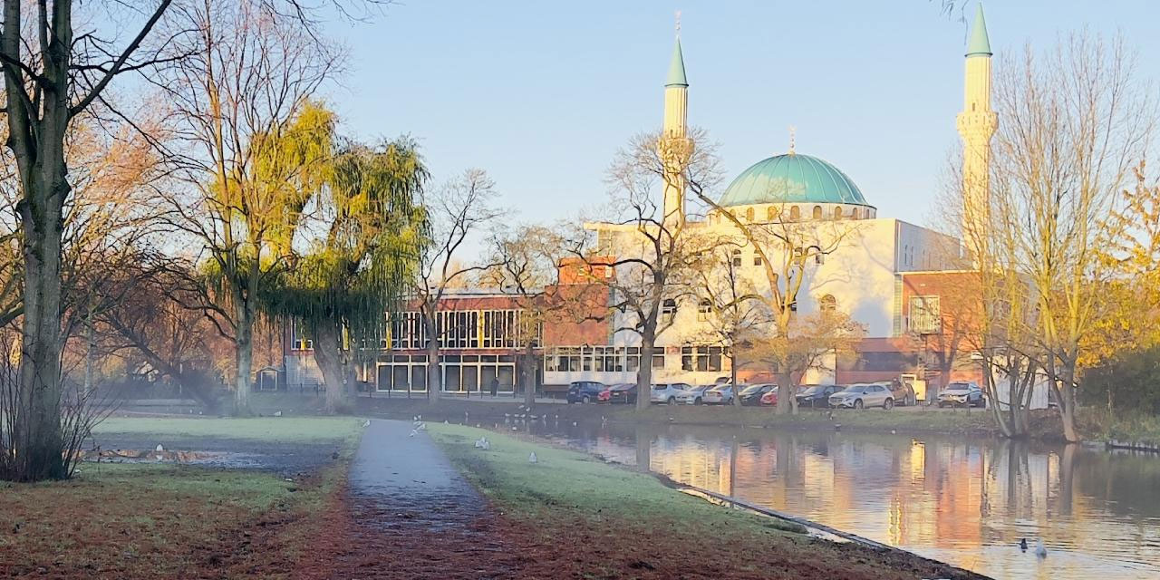 Hollanda'da Müslümanlar hakkında gizlice bilgi toplayan 10 belediyeye ceza