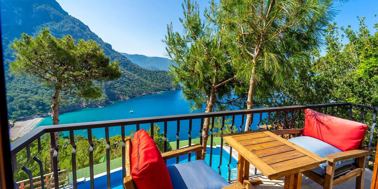 Cenâb-ı Hak kendi mülkünü sana ibâha etmiş, temlik etmemiş