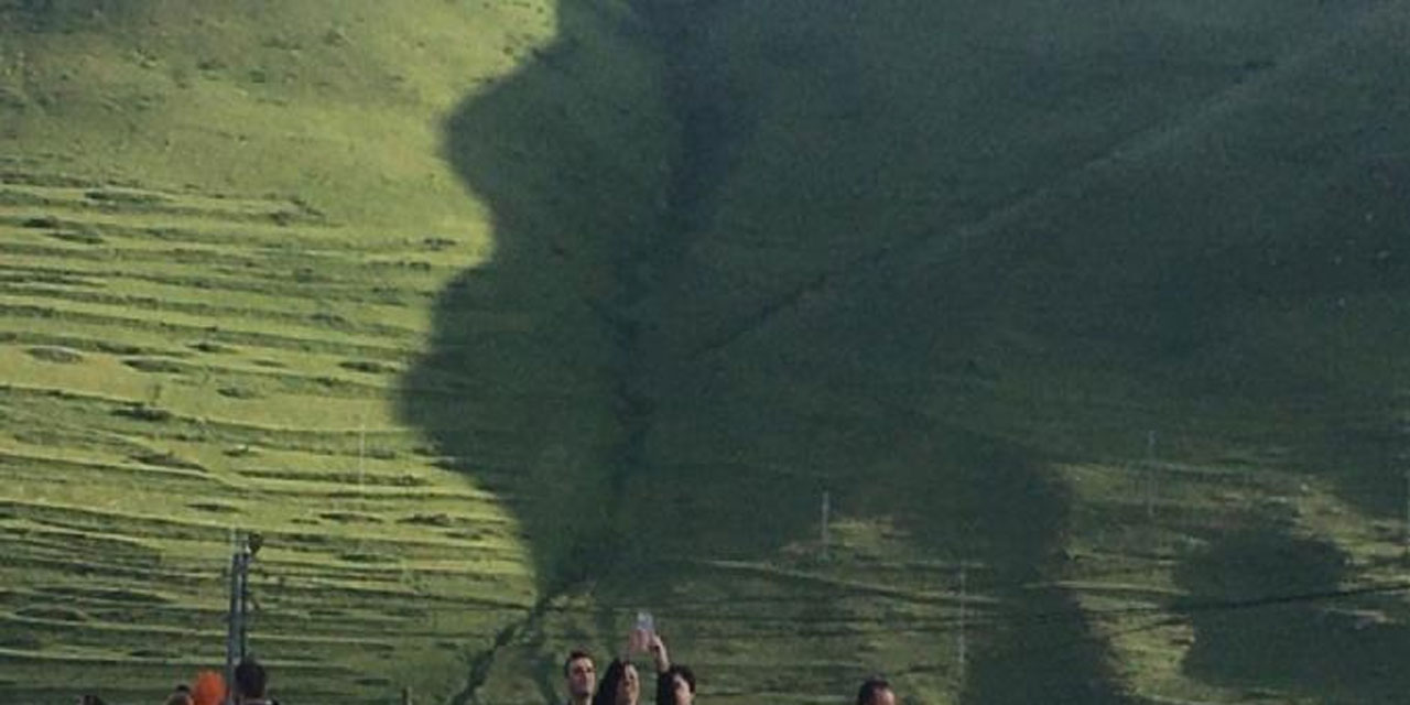 Kemalizm tarikatından bir haber: Gölgeyi davul ve zurnayla bekliyorlar!