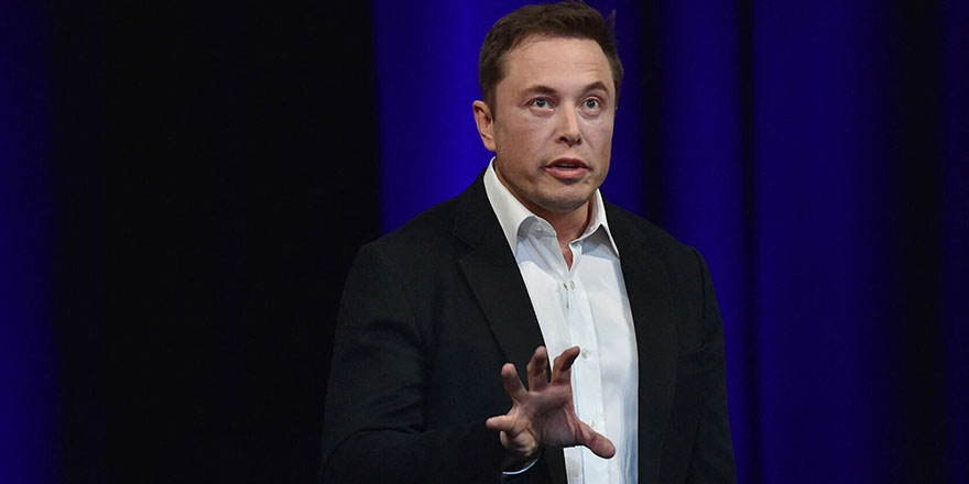 Elon Musk'tan Twitter'a 