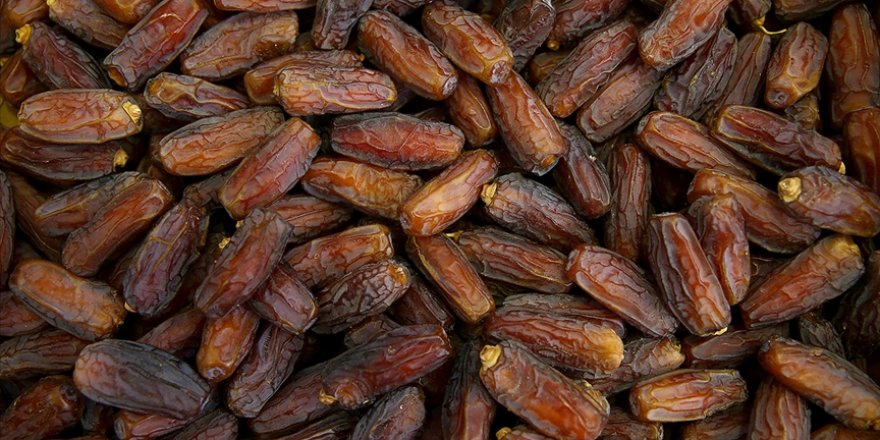 Ramazan öncesi hurmaya yüzde 35 zam geldi