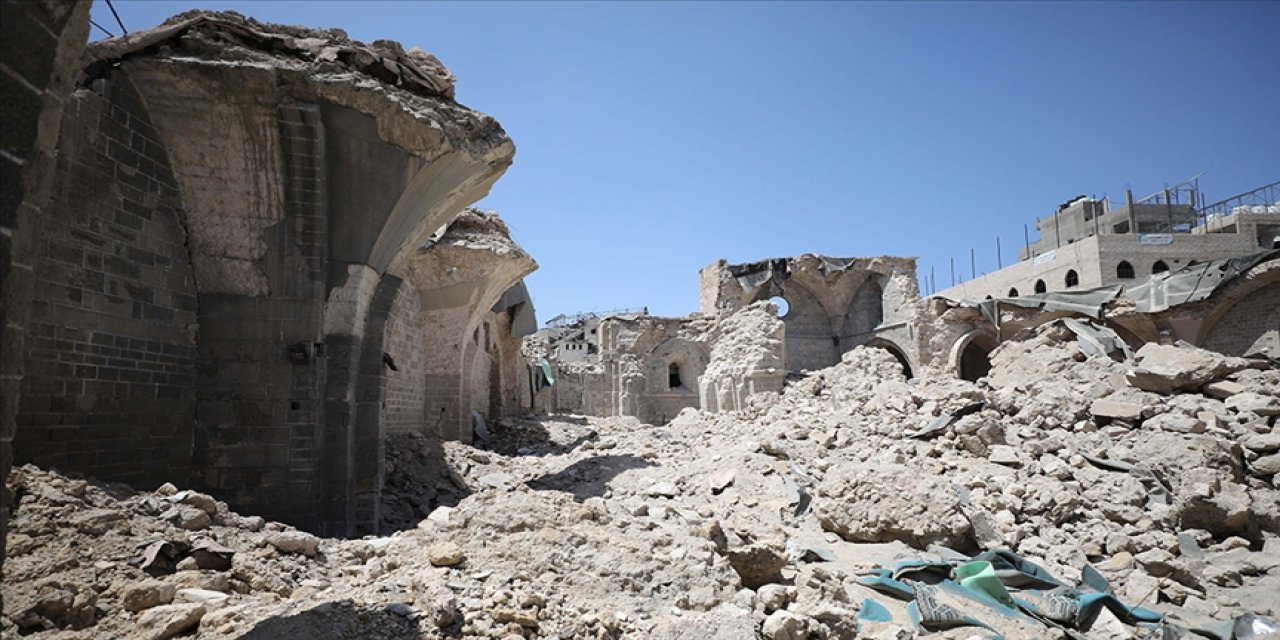 Katil devlet israil 2024'te Gazze'de 966 camiyi yıktı