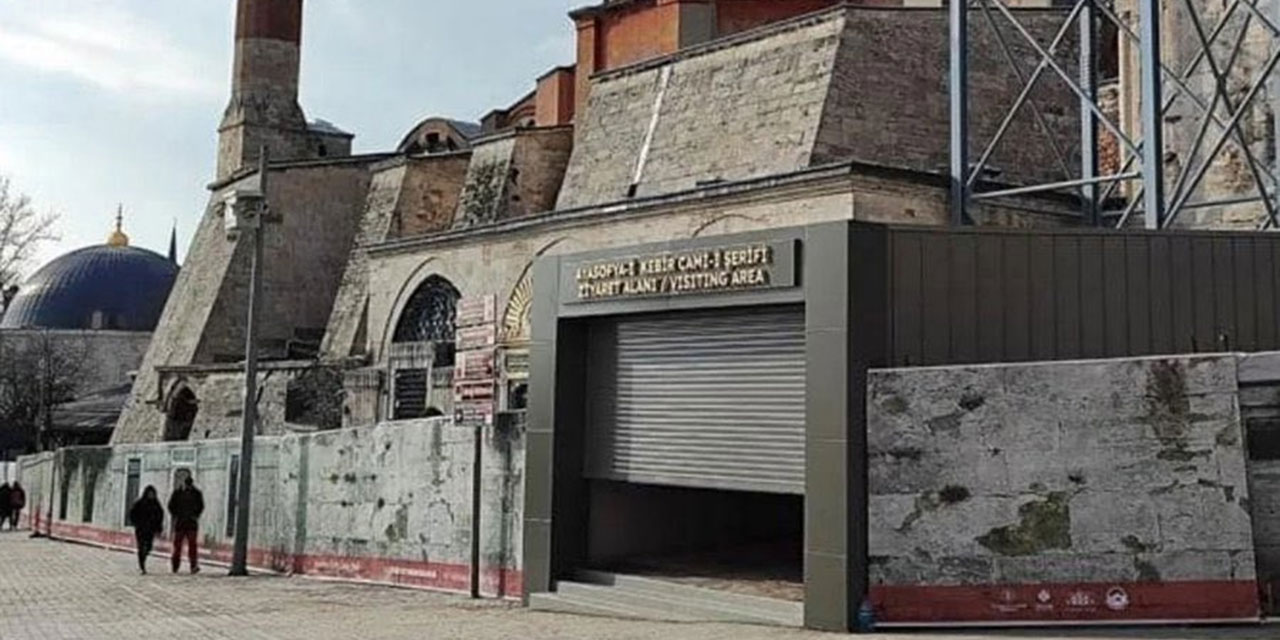 Ayasofya'da 'kepenk' tartışması