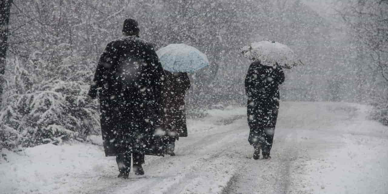 Erzurumlular, 'beyaz rahmet kar' duasına çıktı: Bereket yağdır Ya Rabbi!