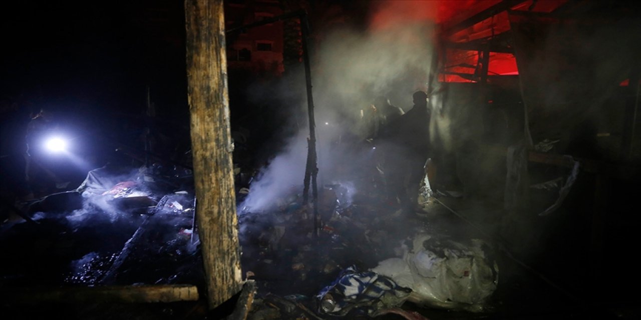 Terörist israil 408 gündür Gazze'de soykırım yapıyor