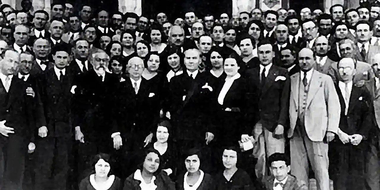 Din eğitimini kaldırmak isteyenlere karşı Said Nursi'nin faaliyetleri