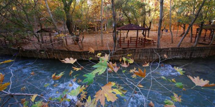 Tohma Kanyonu sonbahar renklerine büründü