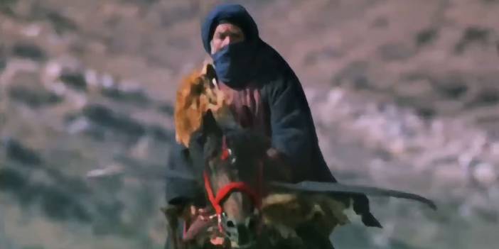 Hz. Hamza'nın Müslüman olduğu sahne: Allah o kadar büyüktür ki dört duvara sığmaz!