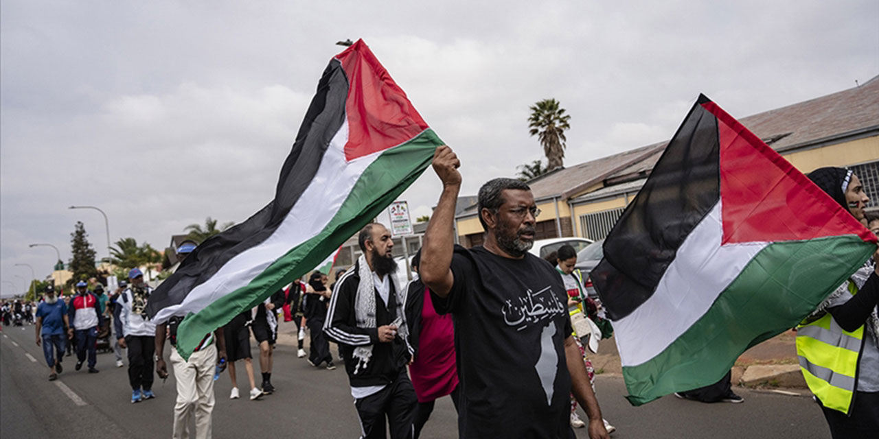 Güney Afrika, apartheid ile mücadelesini İsrail'e karşı sürdürüyor