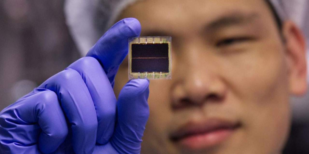 Oxford Üniversitesi, çanta ve telefonları güneş paneline çeviren bir kaplama üretti