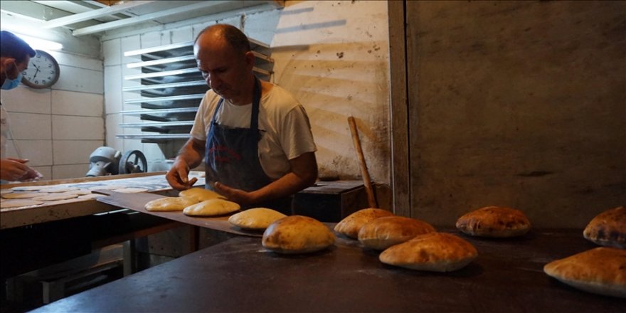 İzmir’de 210 gram ekmek 4 TL oldu