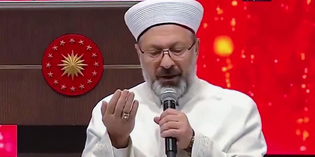 Diyanet İşleri Başkanı Ali Erbaş'ın Atatürk'e dua etmesine dair