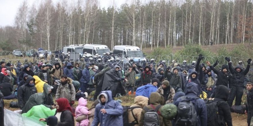 AB sınırını geçemeyen bin 876 Iraklı Belarus'tan ülkelerine gönderildi