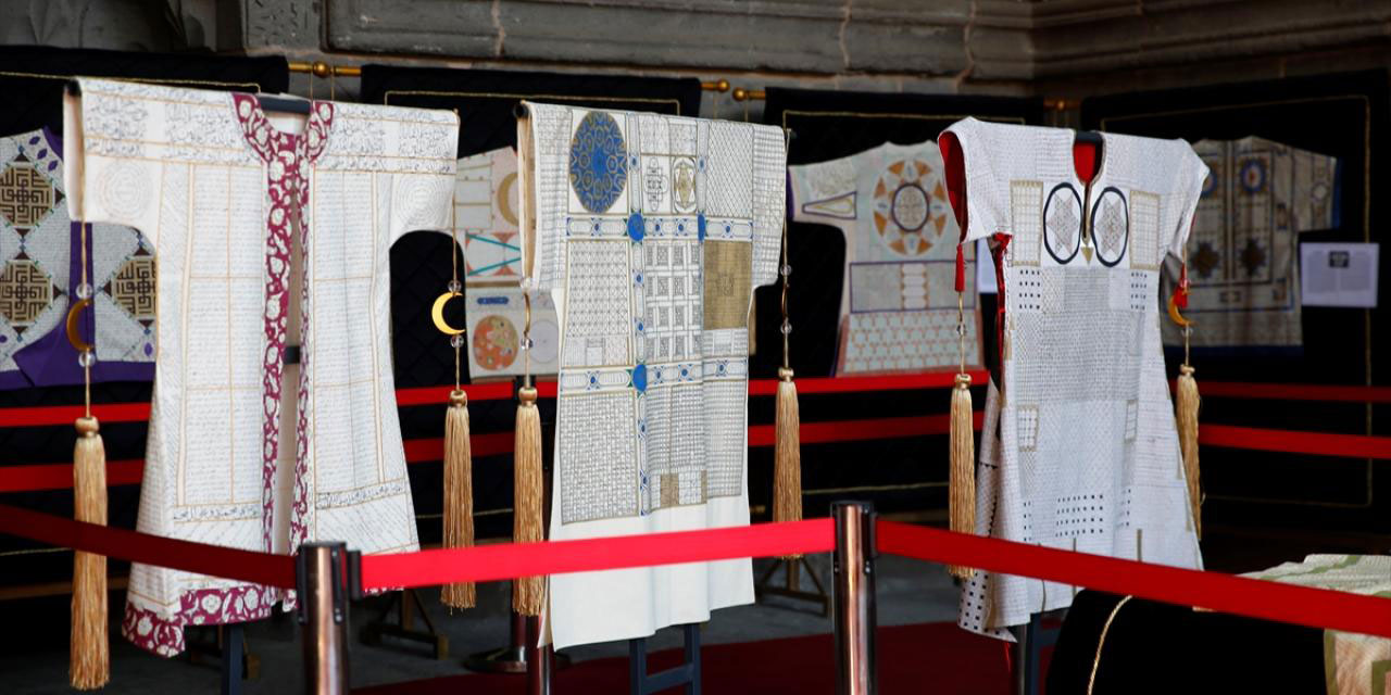 Kuvve-i İhlas Dualı Gömlekler sergisi açıldı