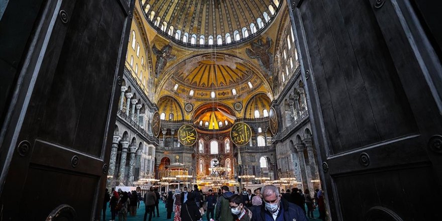 Hasretle beklediğimiz üç aylar yarın başlayacak