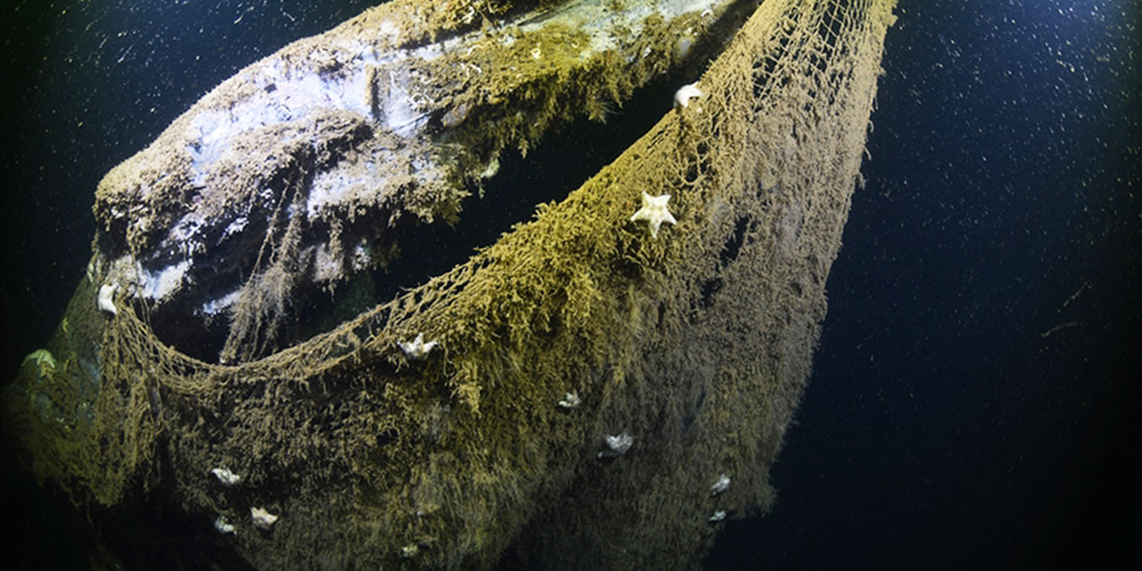 İstanbul'un denizlerinden 322 bin 620 metrekare hayalet ağ çıkarıldı