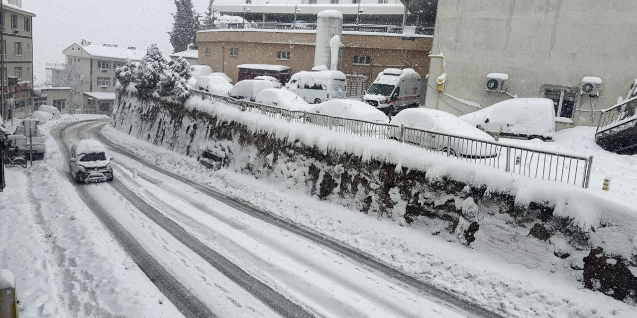 Karadeniz, yoğun bir beyaz rahmet etkisi altında