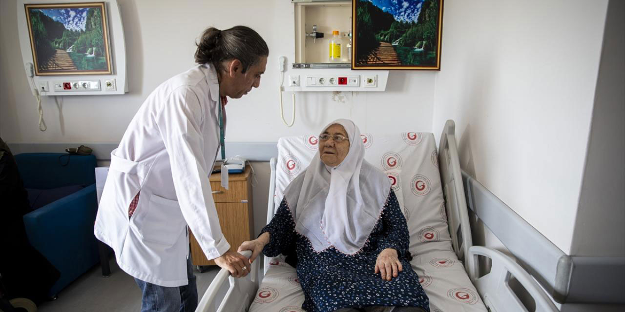 101 yaşındaki Leyla ninenin sırrı: Önce inançlı olun, ruhunuzu doyurun