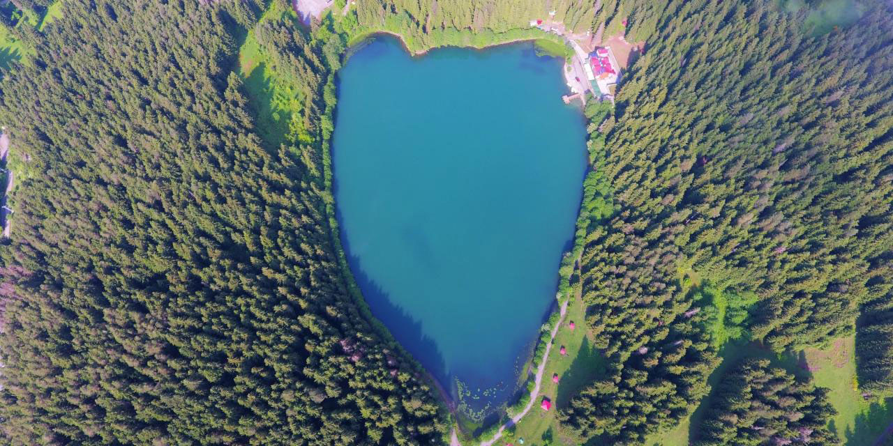 Artvin'in Karagöllerinde sonbahar tefekkürü